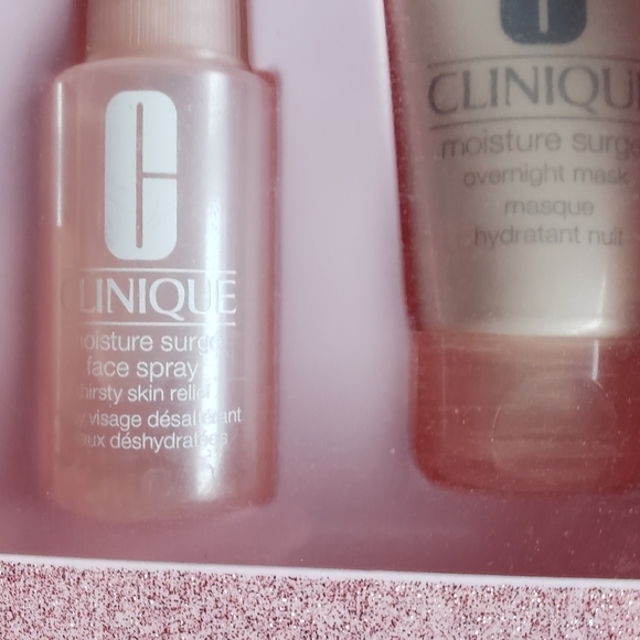 Clinique Moisture Surge Set - Picture 6 of 10
